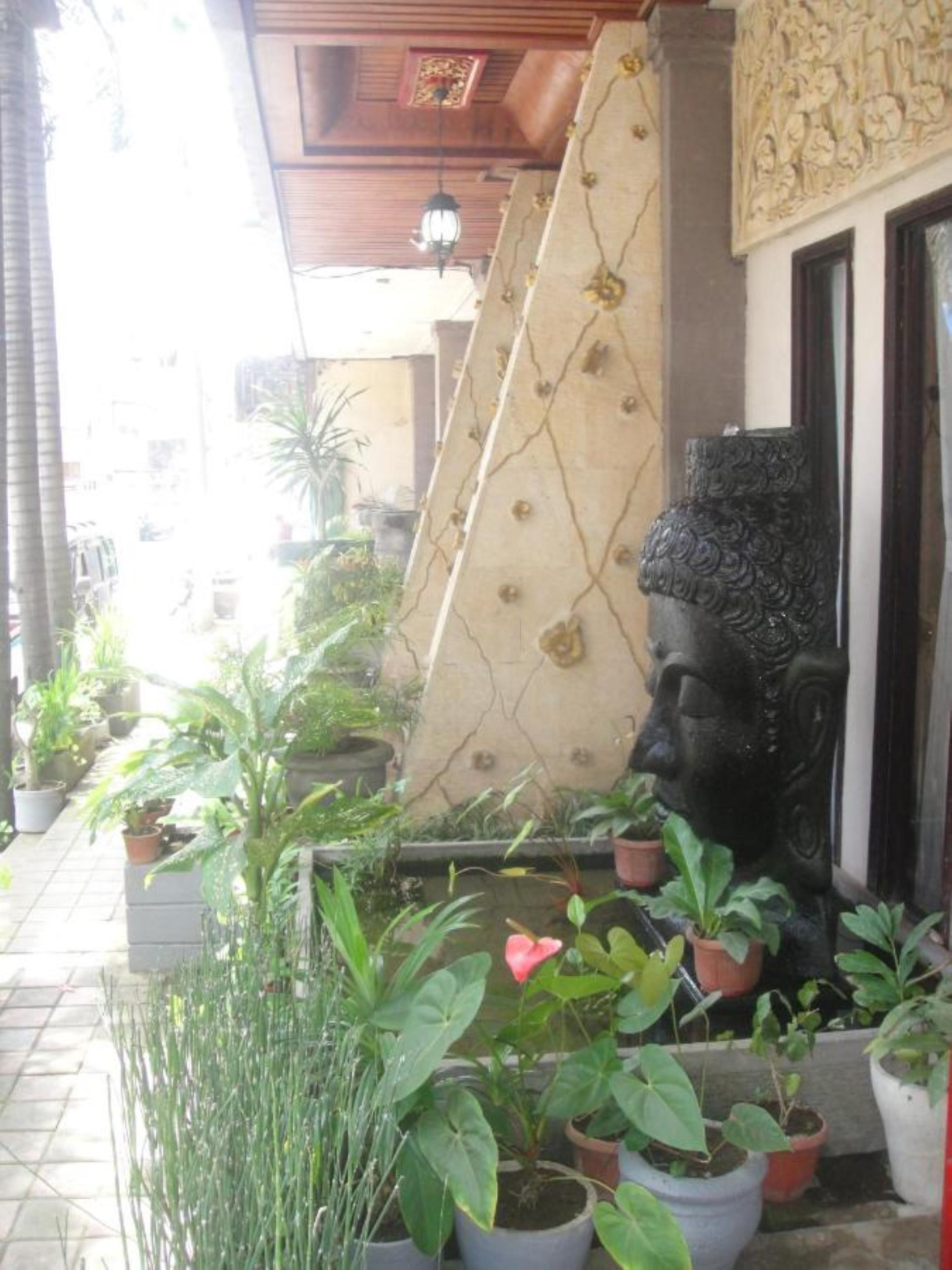 Klungkung Tower Hotel Exterior foto